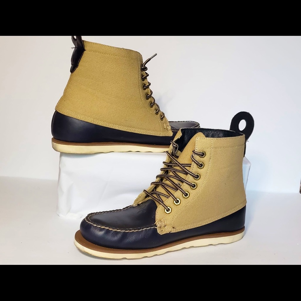 Psyberia boots